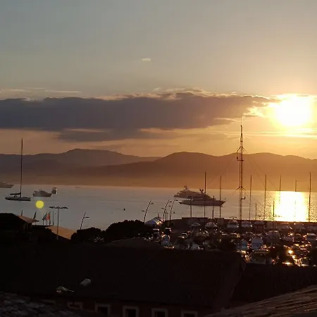 Alba *