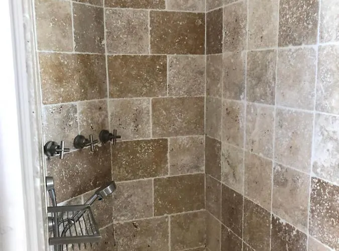 לינה וארוחת בוקר Alba סן טרופז